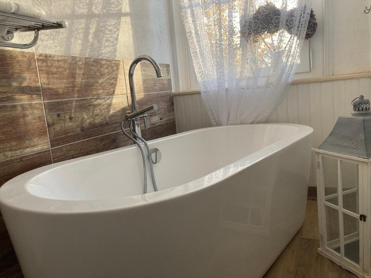 Отель Chateau Marith - Etablissement Climatise Avec Piscine Clairac  Экстерьер фото